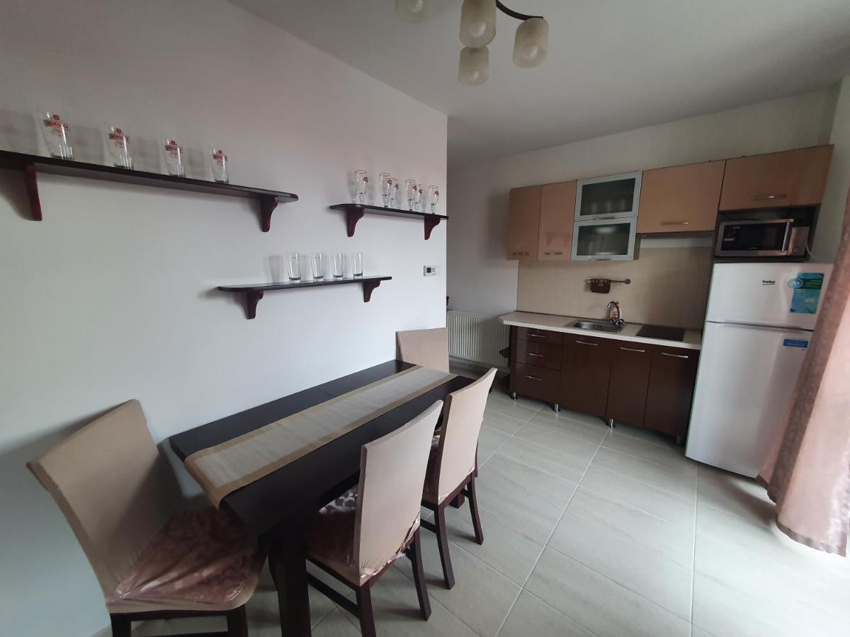 Krisi Apartman Hajdúszoboszló Exterior foto